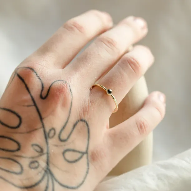 Minimalistický prsten s černým diamantem BLAIZE Image