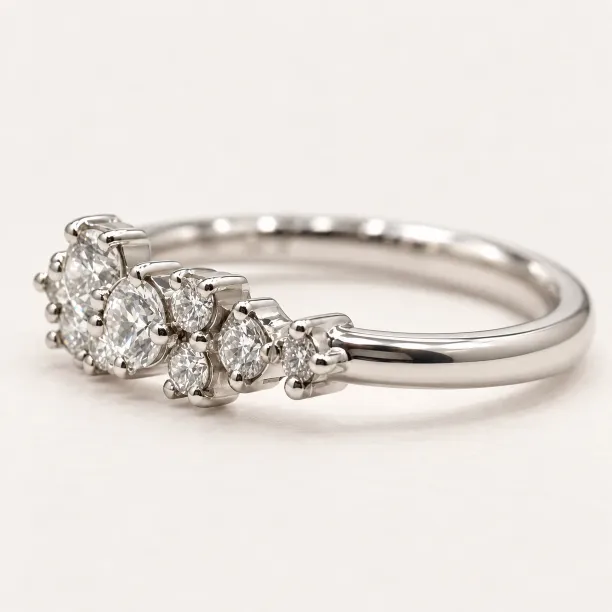 Diamond cluster ring CLARIS Image