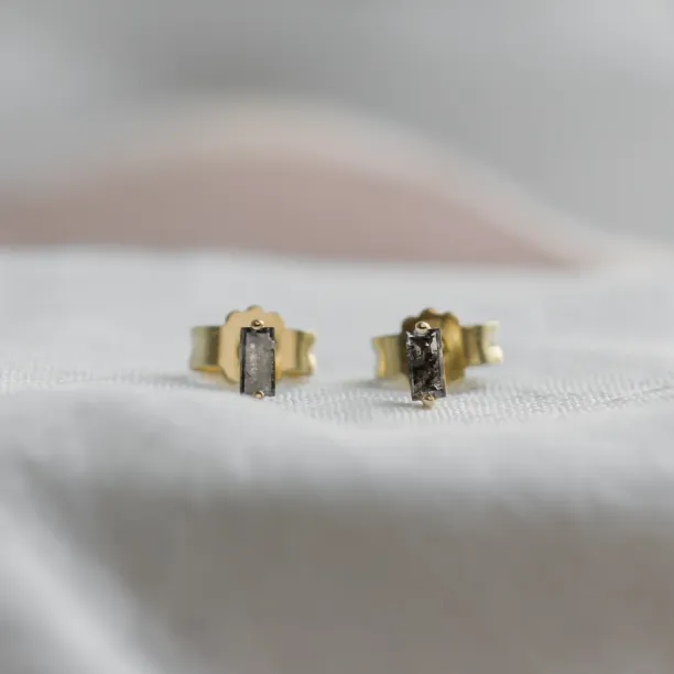 Basic earrings with salt and pepper diamonds KIKI Image