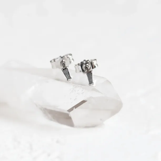 Earrings with tapered baguette salt and pepper diamonds GIGI Image