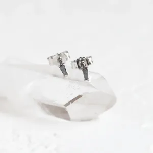 Earrings with tapered baguette salt and pepper diamonds GIGI Thumbnail