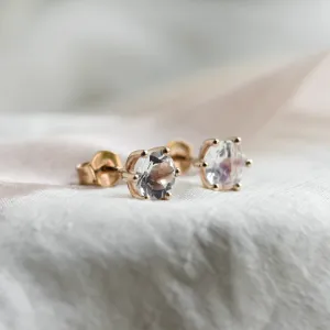 Náušnice pecky s bílým měsíčním kamenem JULIET Thumbnail