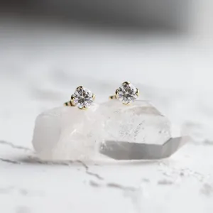 Minimalist moissanite earrings LUMIA Thumbnail