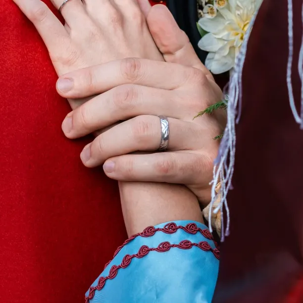 Originální snubní prsteny s vlnkami FIUME Image