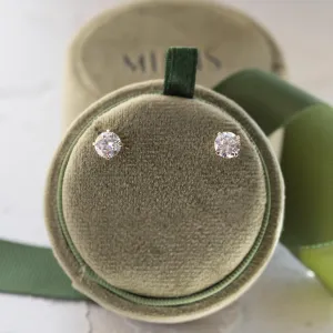 Minimalist moissanite earrings LUMIAN Thumbnail