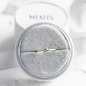 Lab-grown diamond vintage ring MANNA Thumbnail