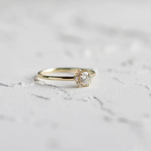 Lab-grown diamond vintage ring MANNA Image