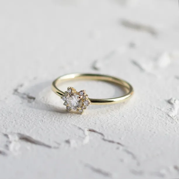 Lab-grown diamond vintage ring MANNA Image