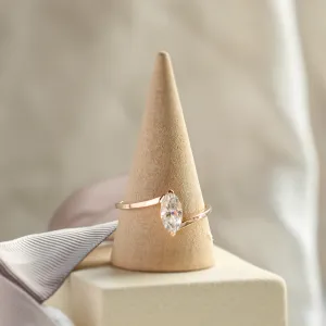 Elegantní prsten s marquise moissanitem CHARLOTTE Thumbnail