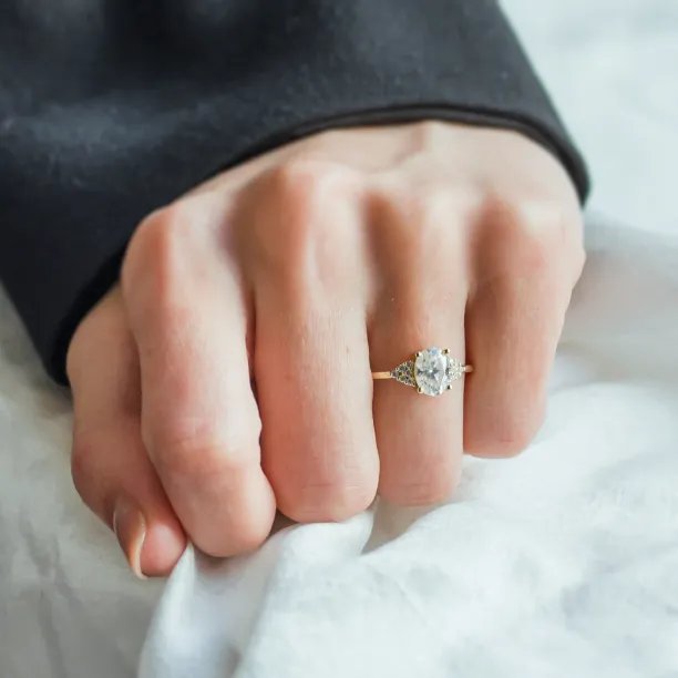 Luxusní zásnubní prsten s moissanity JOSEPHINE Image