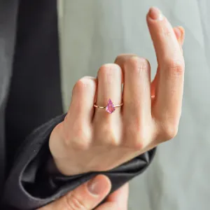Gold ring with pink sapphire CODY Thumbnail
