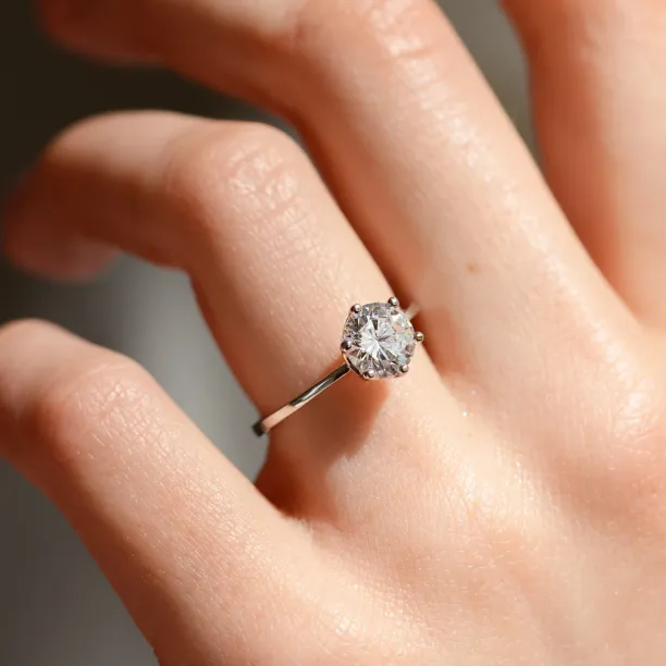 Luxusní zásnubní prsten s diamantem OLLYX Image