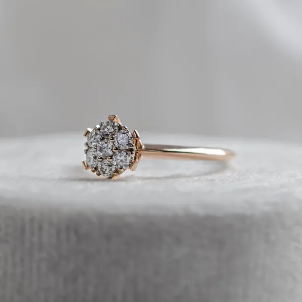 Elegant ring with pavé moissanites AUDREY Image