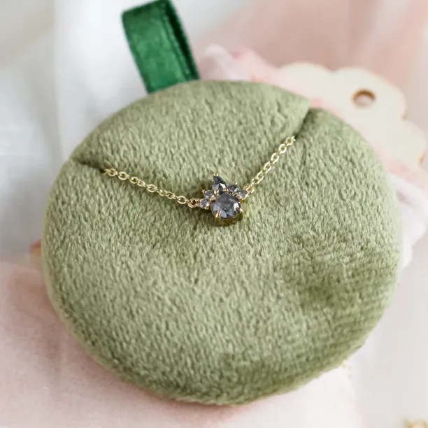 Zlatý náhrdelník se salt and pepper diamanty ASTRAL Image