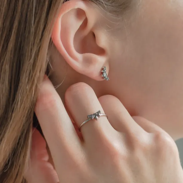 Zlatý prsten s pěticí salt and pepper diamantů ELODIE Image