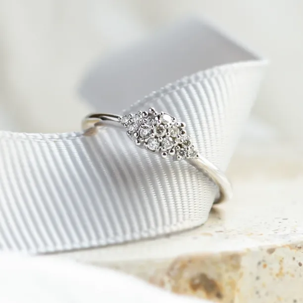 Gold engagement ring with pavé moissanites BOOGIE Image