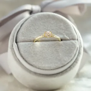 Gold engagement ring with pavé moissanites BOOGIE Thumbnail