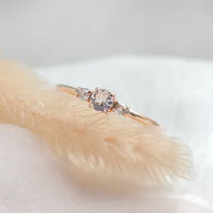 Zlatý prsten s morganitem a salt and pepper diamanty DUSTY Thumbnail