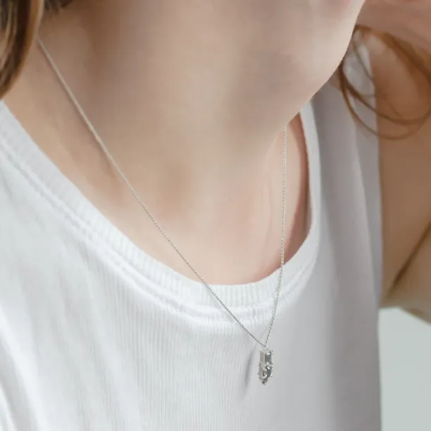 Minimalistický náhrdelník se třemi diamanty salt and pepper TRIP Image