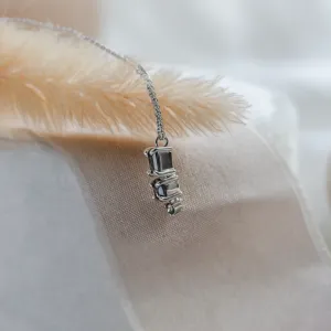 Minimalistický náhrdelník se třemi diamanty salt and pepper TRIP Thumbnail