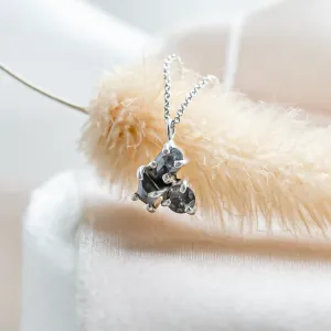 Cluster neklace with tree salt and pepper diamonds ASTRO