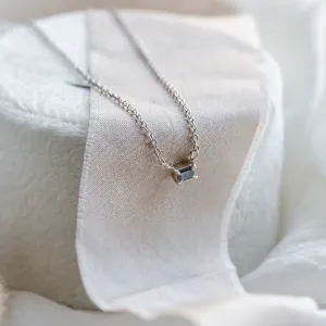 Minimalist necklace with baguette salt and pepper diamond KIEL Thumbnail
