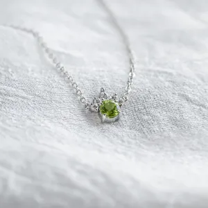 Gold necklace with peridot and diamonds LIME Thumbnail