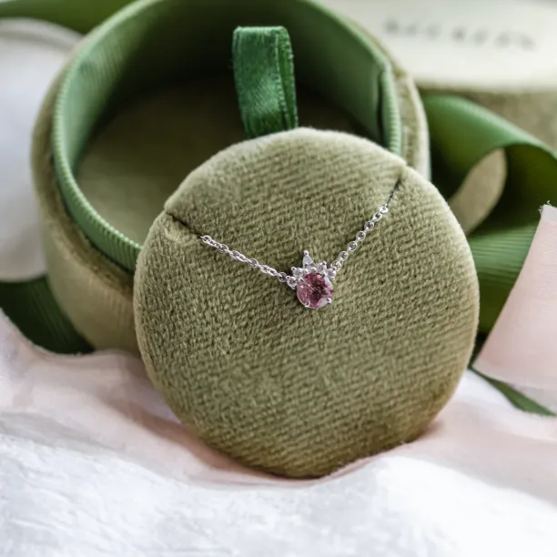 Zlatý náhrdelník z minerálu lepidokrokit a s diamanty PINKIE Image