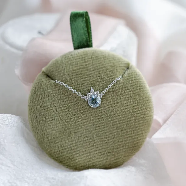 Zlatý náhrdelník s akvamarínem a diamanty AZURINE Image