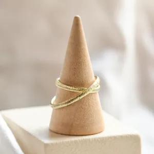 Zlaté reliéfní snubní prsteny MIKE Thumbnail