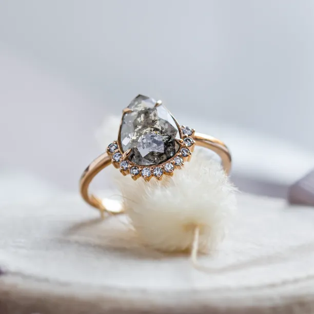 Set prstenů ze zlata se salt and pepper diamanty ELLINGTON Image