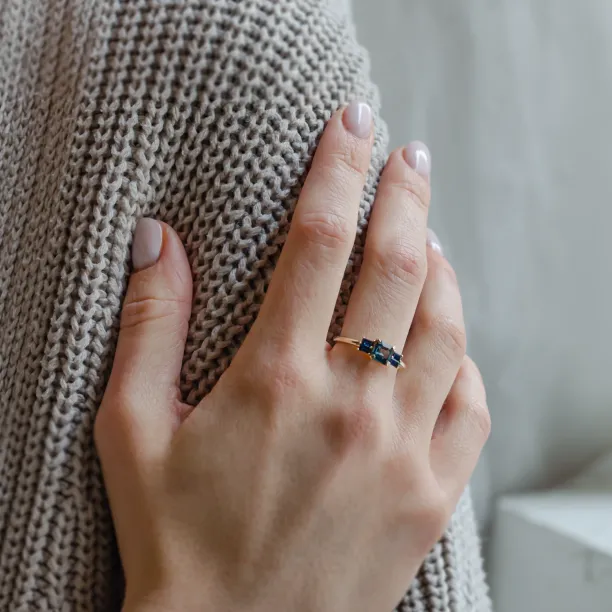 Art deco zlatý prsten s teal a modrými safíry CHELSEA Image