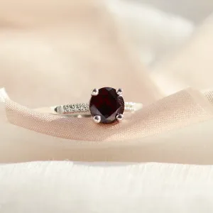 Engagement ring with garnet and diamonds OLLIE Thumbnail