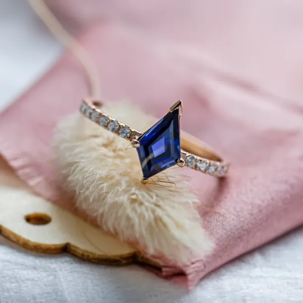 Gold ring with blue lab grown sapphire and moissanites ZEPHYR Image