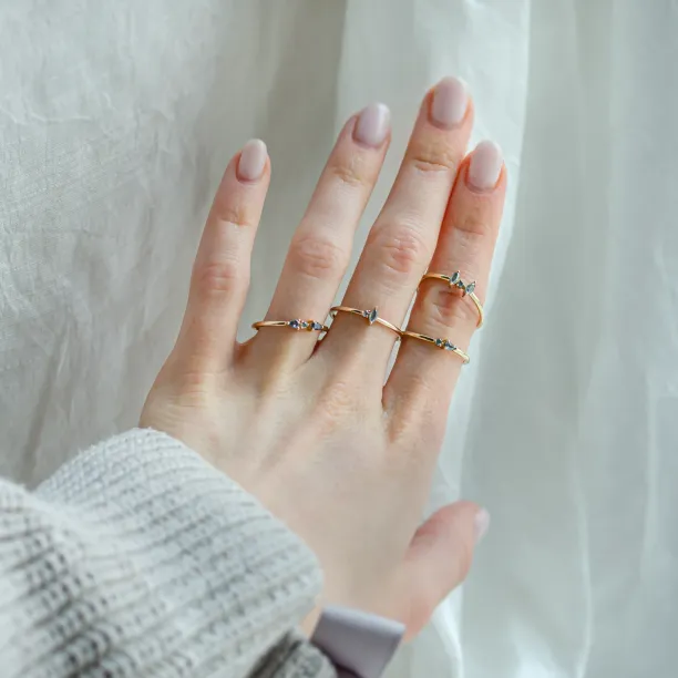 Gold minimalist cluster ring with salt and pepper diamonds KAIP Image