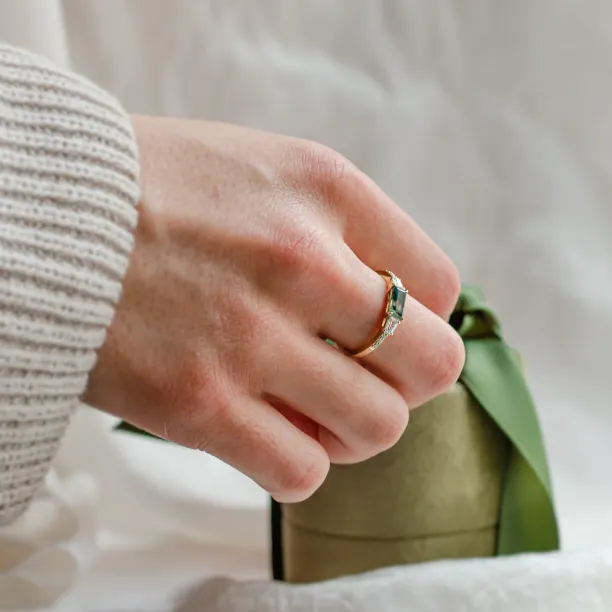 Ring in art deco style with moss agate and moissanites DINETH Image