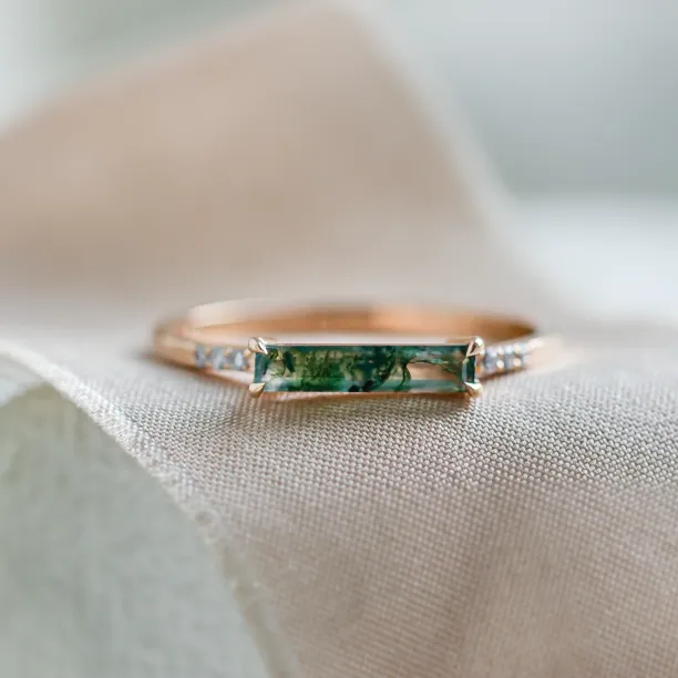 Gold ring with baguette moss agate and diamonds ELLETH Image
