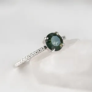 Gold engagement ring with moss agate and moissanites ARWEN Thumbnail