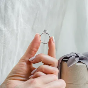 Luxusní zásnubní prsten se salt and pepper diamanty TANAQUIL Thumbnail