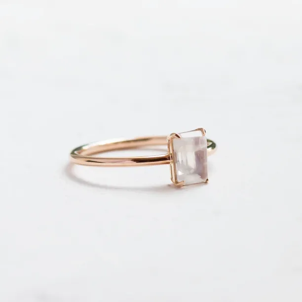 Zásnubní prsten s měsíčním kamenem TATIANA Image