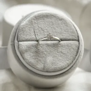 Romantic engagement ring full of moissanites CAMILLIA Thumbnail