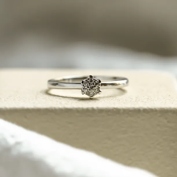 Romantic engagement ring full of moissanites CAMILLIA Image