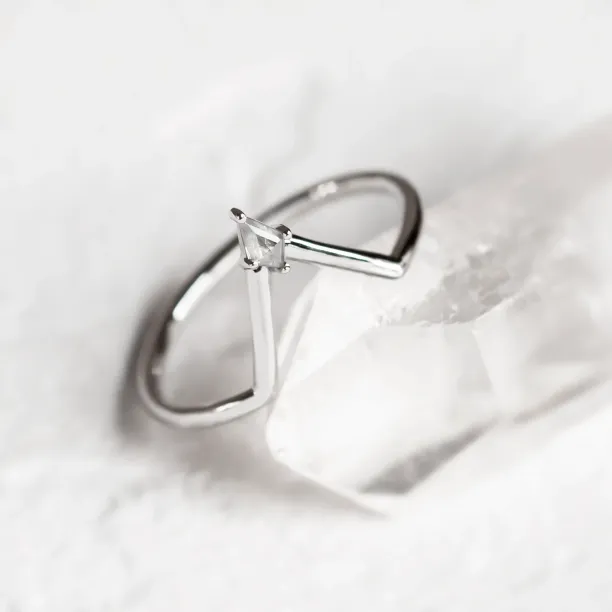 Set of three gold rings with classic and salt and pepper diamonds DIVINE Image