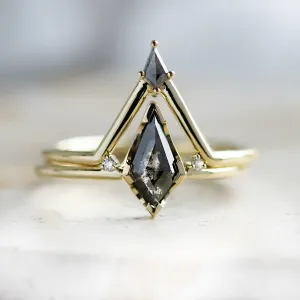 Set of three gold rings with classic and salt and pepper diamonds DIVINE Thumbnail