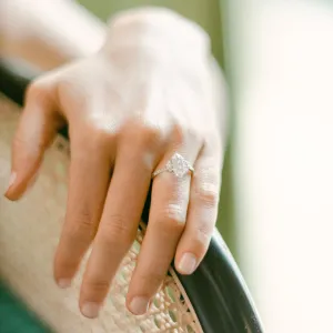 Luxusní zásnubní prsten s hexagon moissanitem KENT Thumbnail