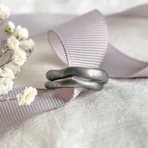 Černé nepravidelné snubní prsteny SHALE Thumbnail