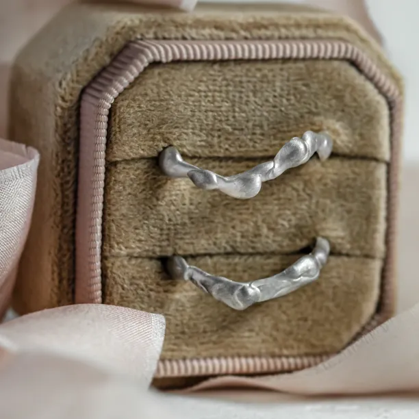 Nepravidelné snubní prsteny s diamantem STIBI Image