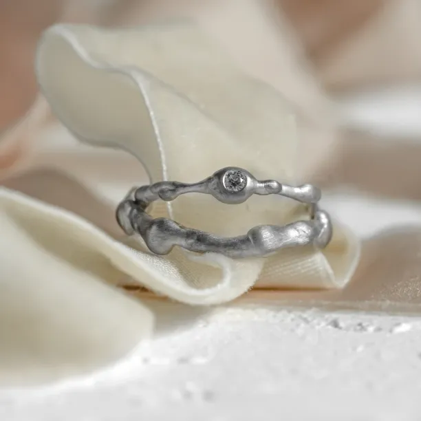 Nepravidelné snubní prsteny s diamantem STIBI Image