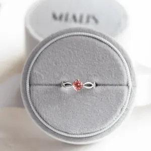 Solid gold Irish knot ring for women with strawberry quartz QUEENLY Thumbnail