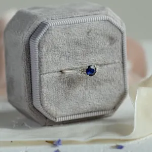 Engagement ring with sapphire and diamonds EDWARD Thumbnail